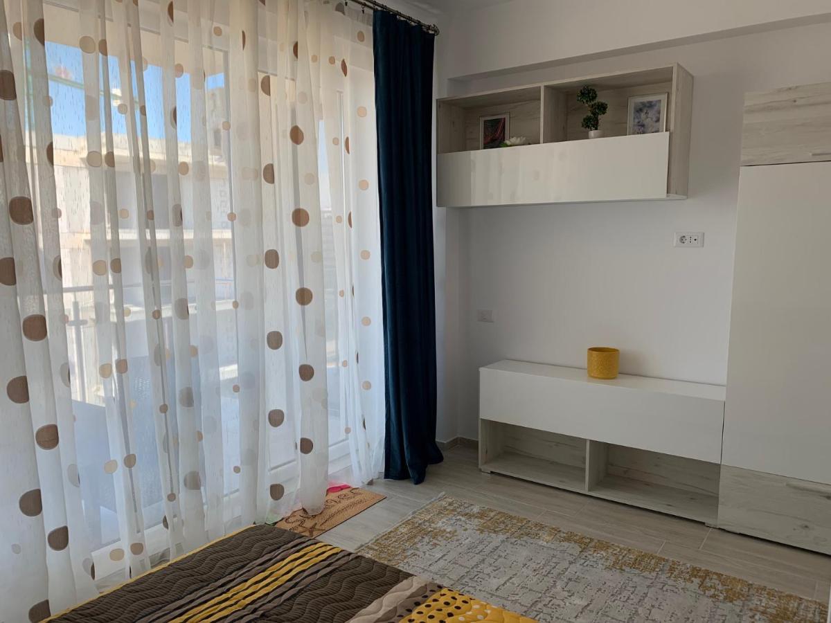 49Er Apartament Navodari Bagian luar foto