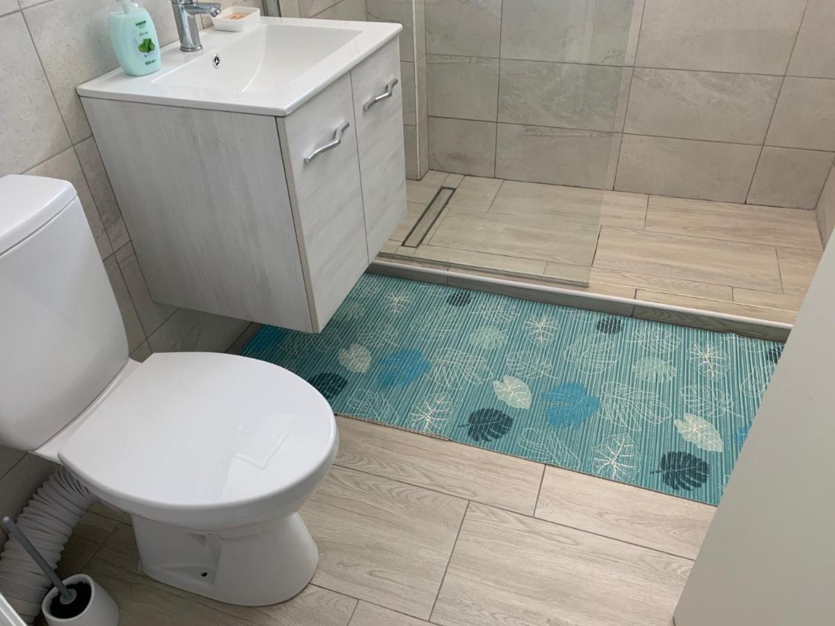 49Er Apartament Navodari Bagian luar foto